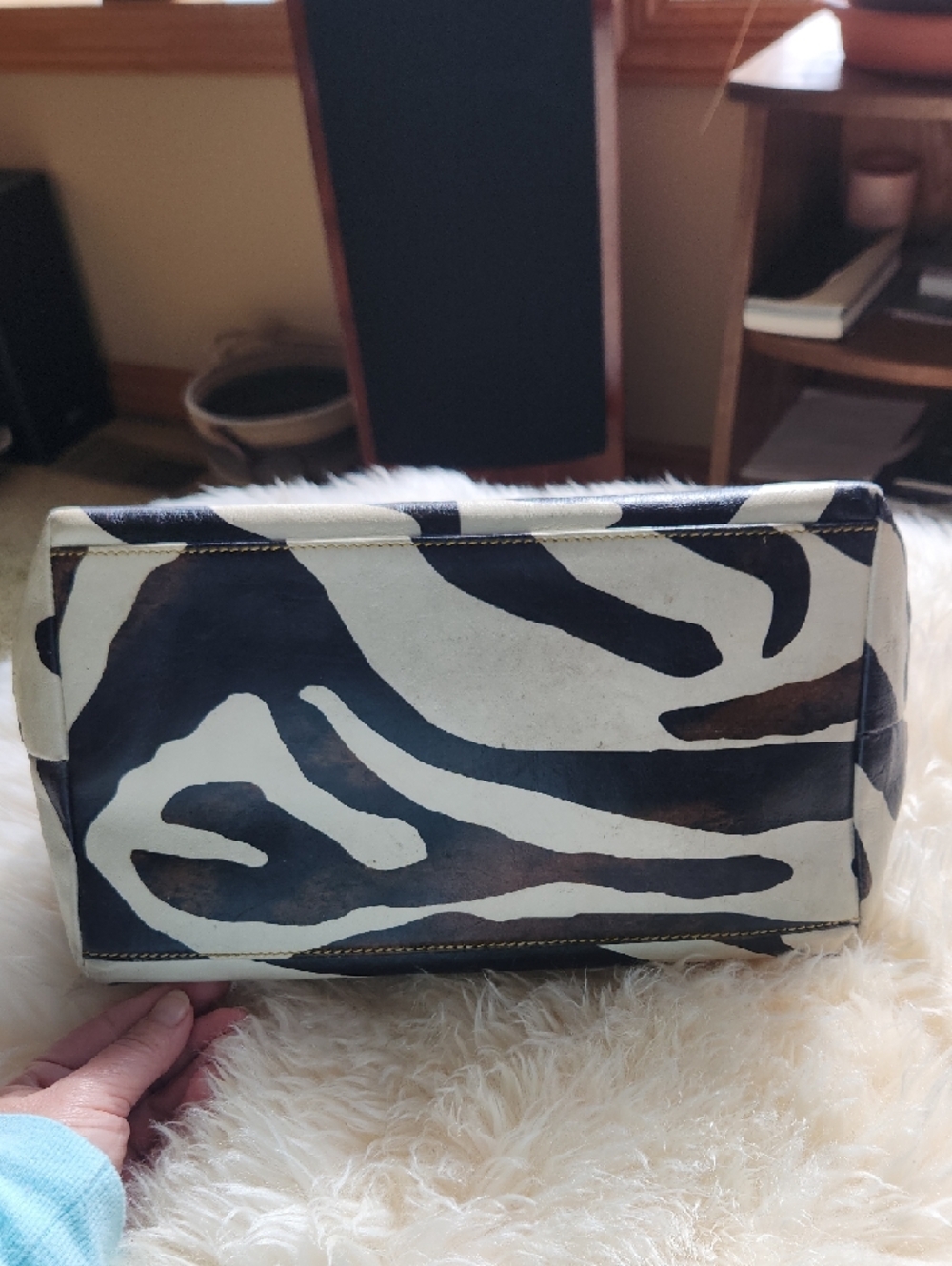 Vtg Dooney & Bourke Zebra-Print Satchel with Red Leather Accents Rehab Bag - Picture 6 of 13